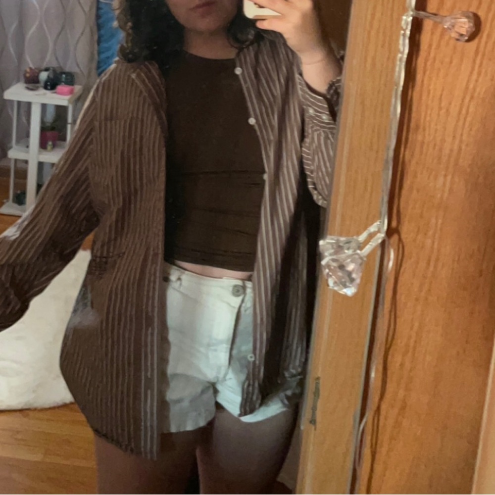 button up - Picture 4 of 4
